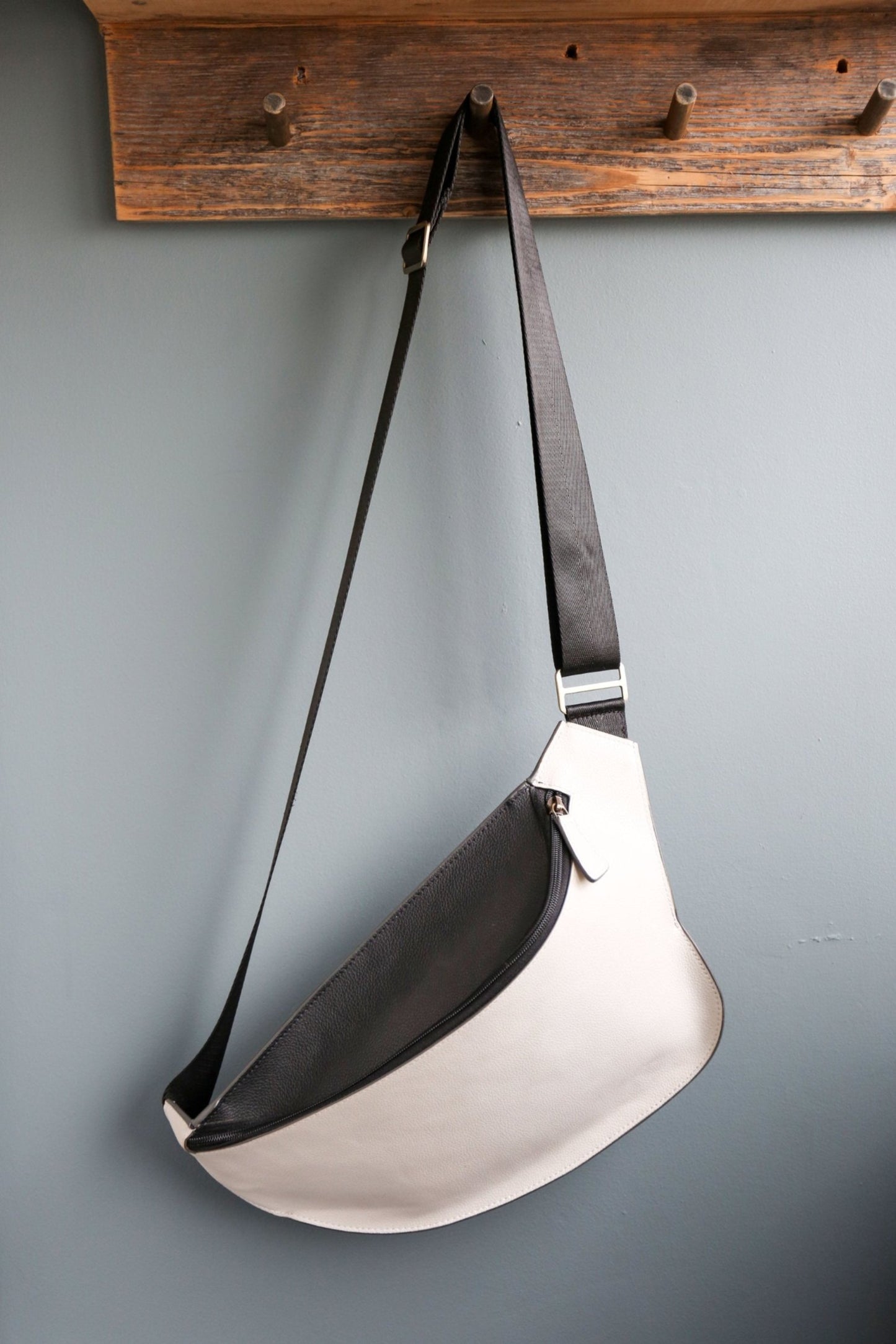 Moondance Mirum® Plant Vegan Crossbody Bag